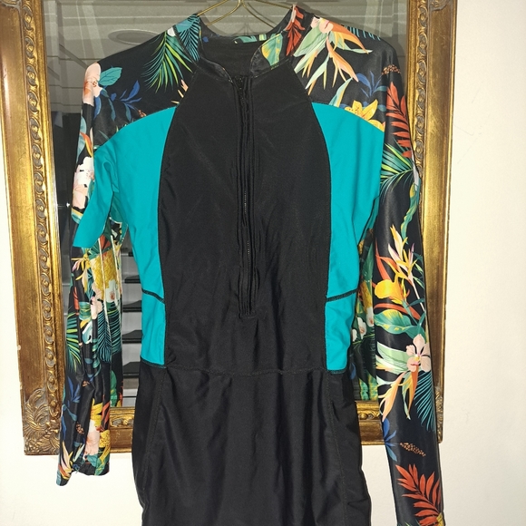 Women's One Piece Rash Guard Swimsuit UV Sun Protection Long Sleeve Surfing suit - Picture 10 of 10